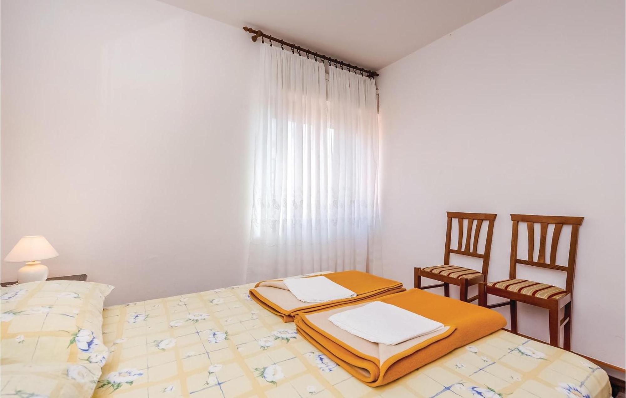 Stunning Apartment In Novi Vinodolski With Wifi Extérieur photo