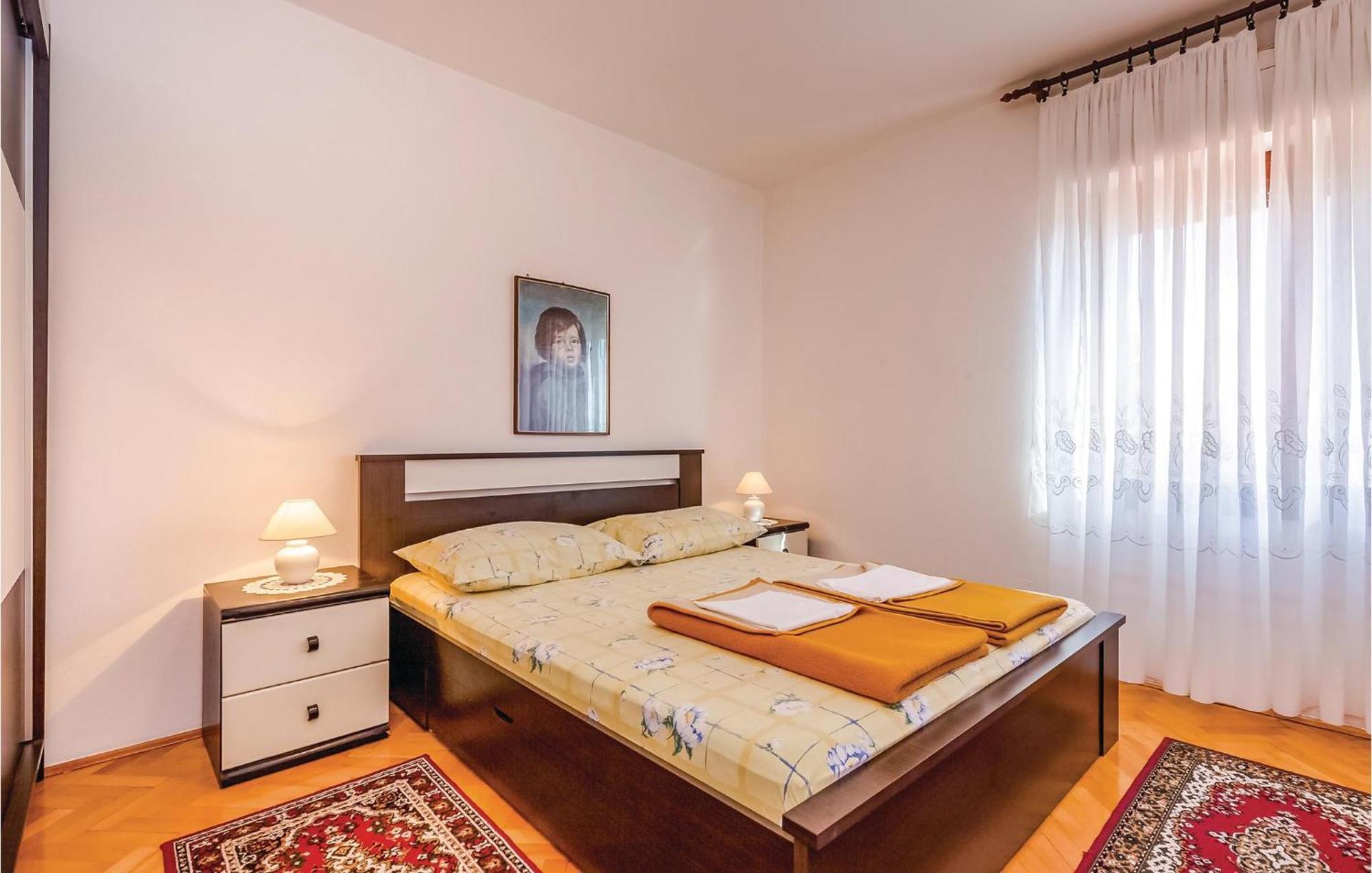 Stunning Apartment In Novi Vinodolski With Wifi Extérieur photo