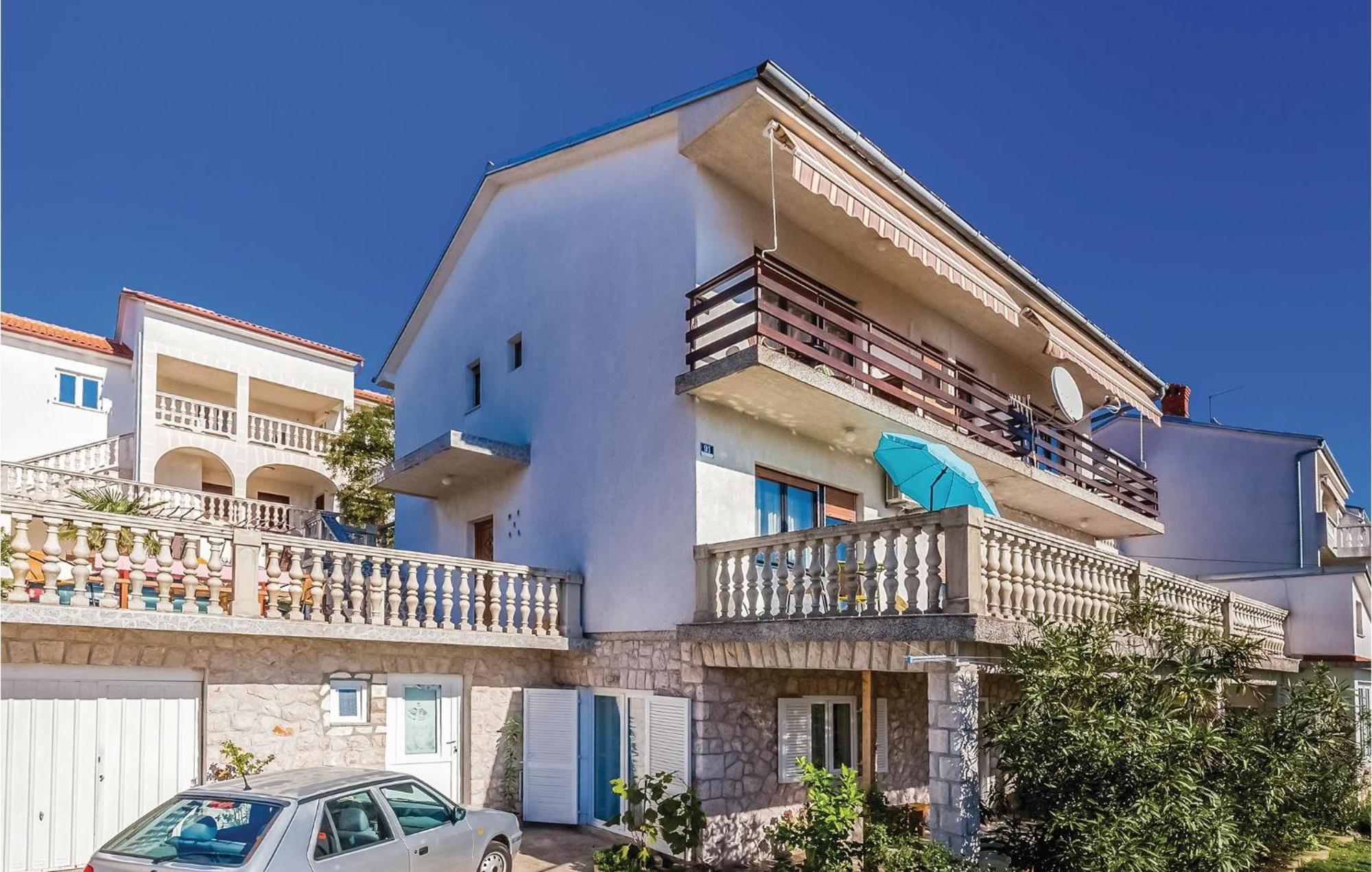 Stunning Apartment In Novi Vinodolski With Wifi Extérieur photo